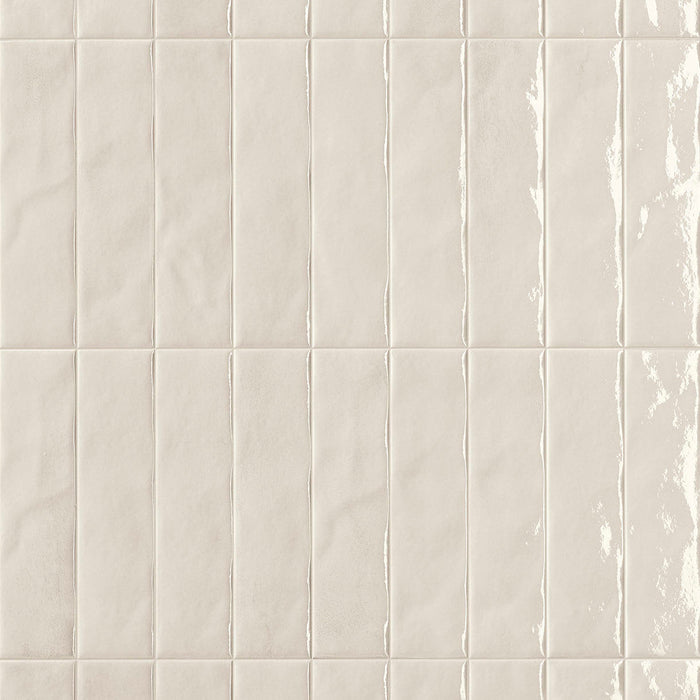 Holiday Glacier square tile face