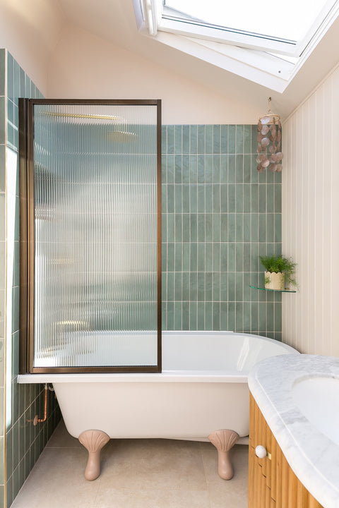 Holiday Seaweed glossy porcelain tile in a bathroom