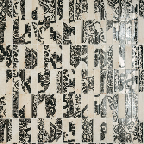 Sorello Noirel square tile face